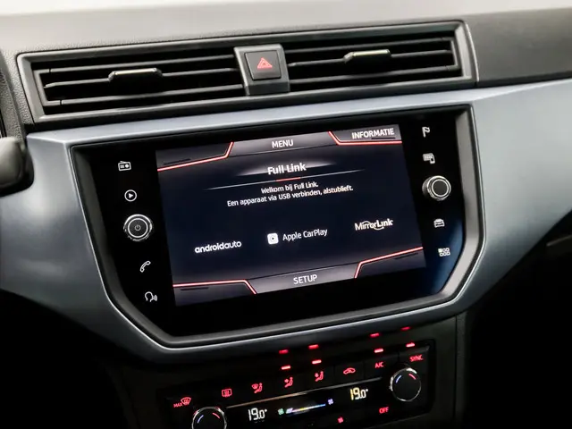 SEAT Arona 1.0 TSI Xcellence Business Sport 2020 Benzine 29
