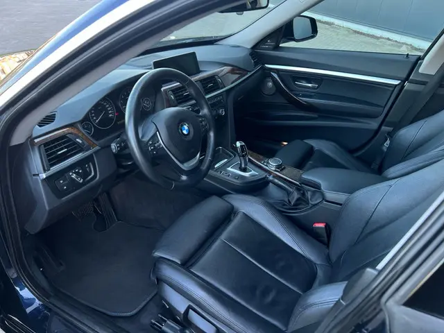 BMW 3 Serie Gran Turismo 320i High Executive 2014 Benzine 21