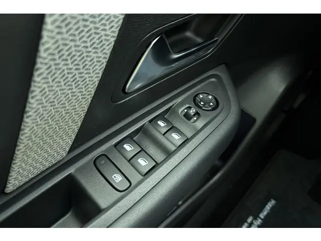 Citroën C4 1.2 130pk Feel Edition 2021 Benzine 19