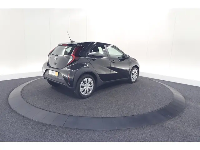 Toyota Aygo X 1.0 VVT-i MT Play 2023 Benzine 11
