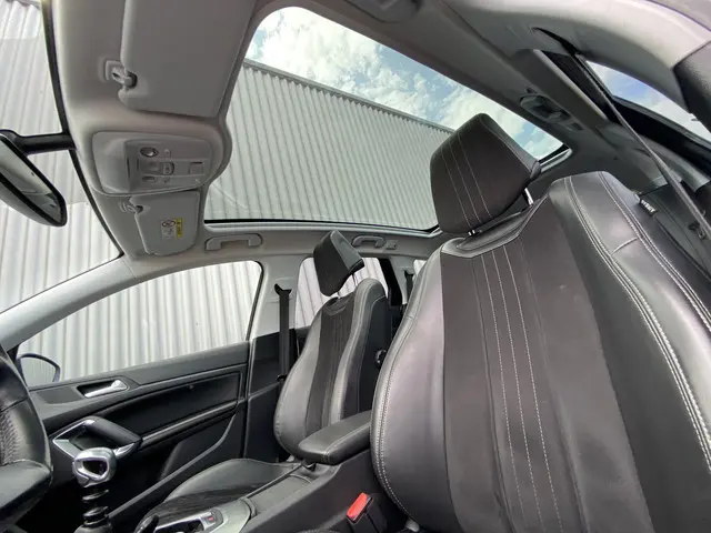 Peugeot 308 SW 1.2 e-THP Première 2014 Benzine 19