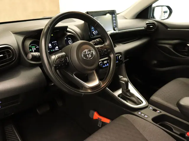 Toyota Yaris 1.5 Hybrid Dynamic 2022 Hybride Benzine 3