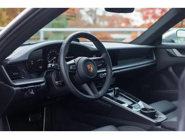 Porsche 911 992 3.0 Carrera 4S 2020 Benzine 21