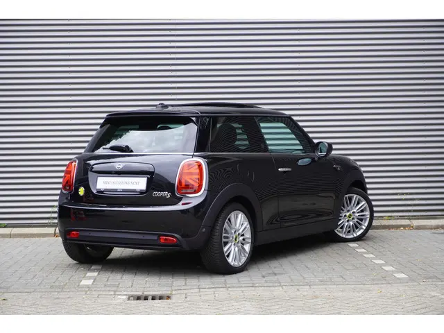 MINI Electric Cooper SE 2023 Elektrisch 2