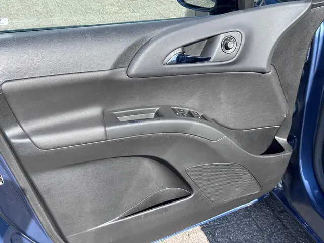 Opel Meriva 1.4 Turbo Blitz 2016 Benzine 9