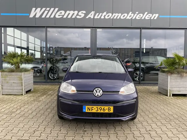 Volkswagen up! 1.0 BMT move up! 2017 Benzine 2