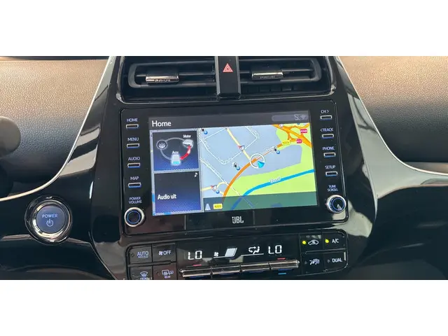 Toyota Prius 1.8 Plug-in Executive 2019 Hybride Benzine 6