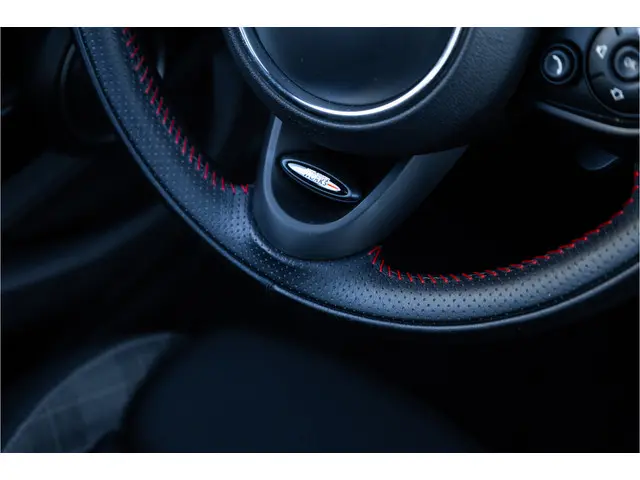 MINI Cooper S Mini Chili Serious Business 2015 Benzine 26