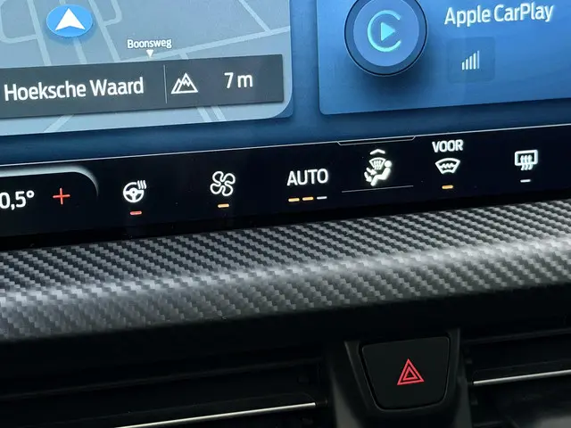 Ford Kuga 2.5 PHEV ST-Line X 2025 Hybride Benzine 17