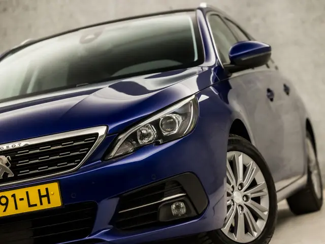 Peugeot 308 SW 1.2 PureTech Sport 2020 Benzine 18