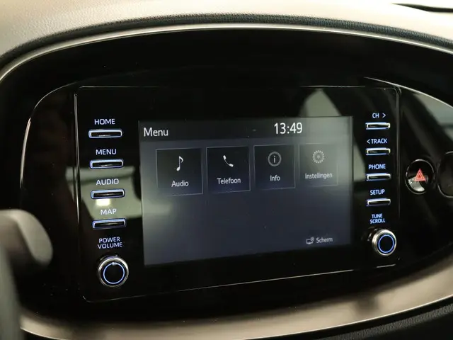 Toyota Aygo X 1.0 VVT-i MT Play 2023 Benzine 28