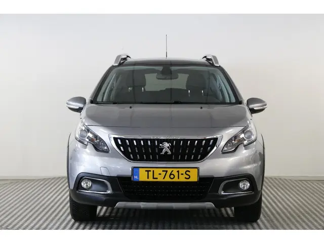 Peugeot 2008 1.2 PureTech Allure 110 PK. 2018 Benzine 31