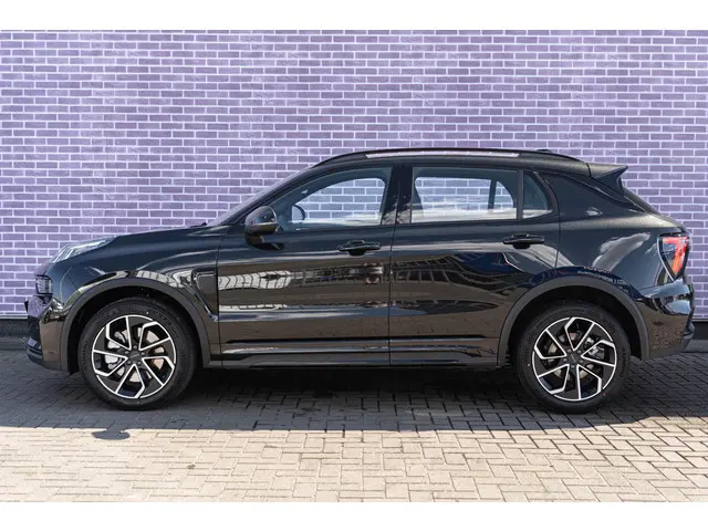 Lynk & Co 01 1.5 Core 2026 Hybride Benzine 4