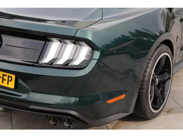 Ford Mustang Fastback Bullitt 2019 Benzine 22