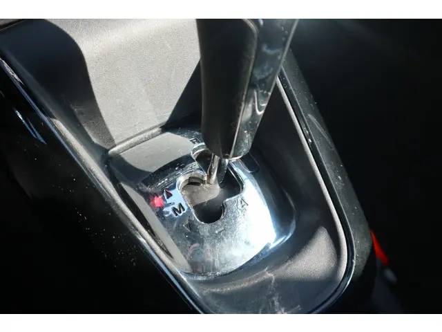 DS DS 3 1.2 PureTech Business 2014 Benzine 26