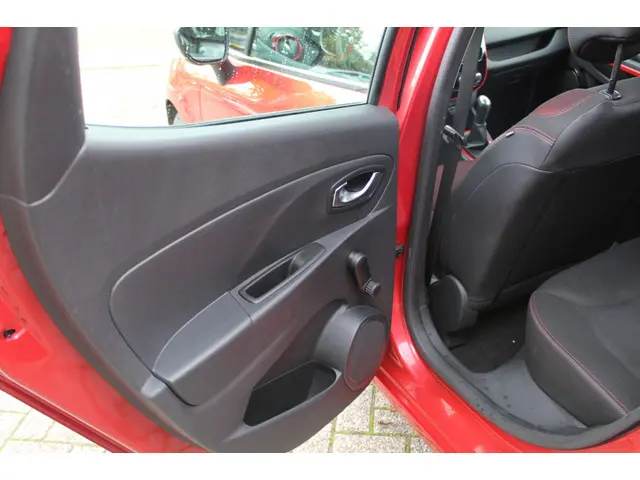 Renault Clio 0.9 TCe Expression 2016 Benzine 16