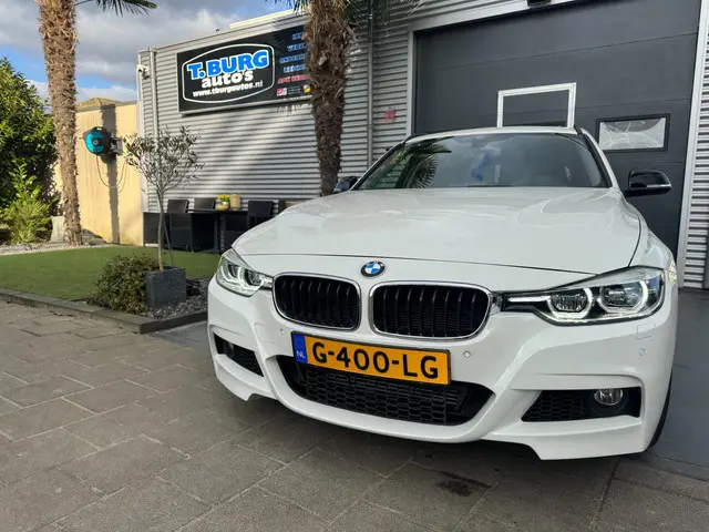 BMW 3 Serie Touring 318i AIRCO 2018 Benzine 3