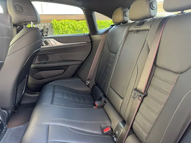 BMW i4 EDrive40 High Executive 84 kWh 2023 Elektrisch 19