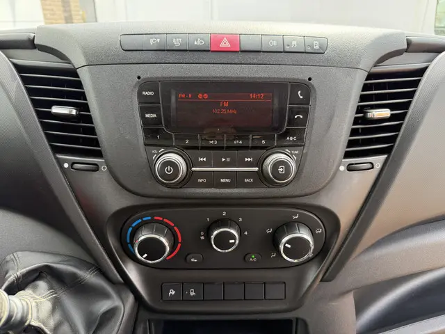 Iveco Daily 35S14 2.3 2019 Diesel 15