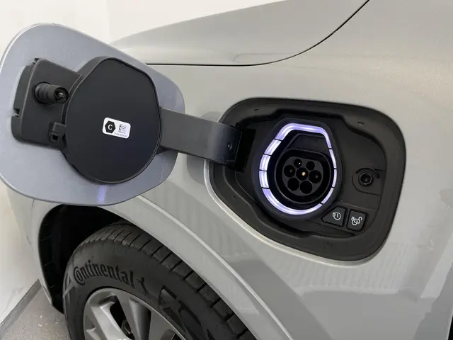 Ford Kuga 2.5 PHEV ST-Line 2023 Hybride Benzine 39