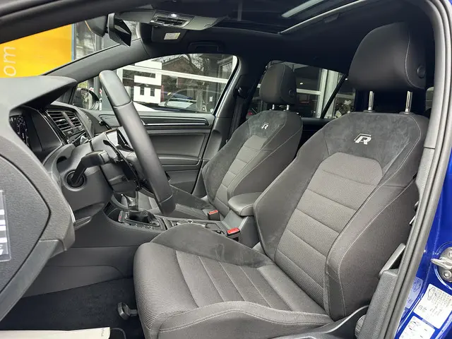 Volkswagen Golf 2.0 TSI 4Motion R 2017 Benzine 11