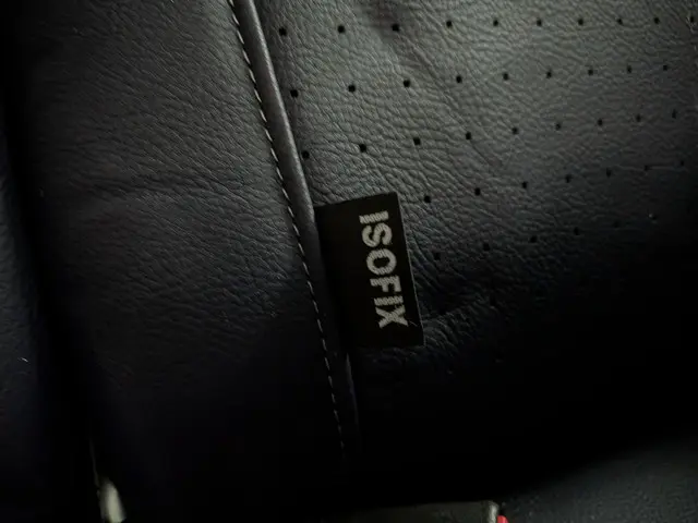 DS DS 3 1.2 PureTech Inès de la Fressange 2016 Benzine 9