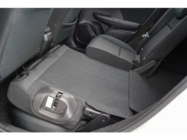 Honda Jazz 1.3i VTEC TREND 2019 Benzine 31