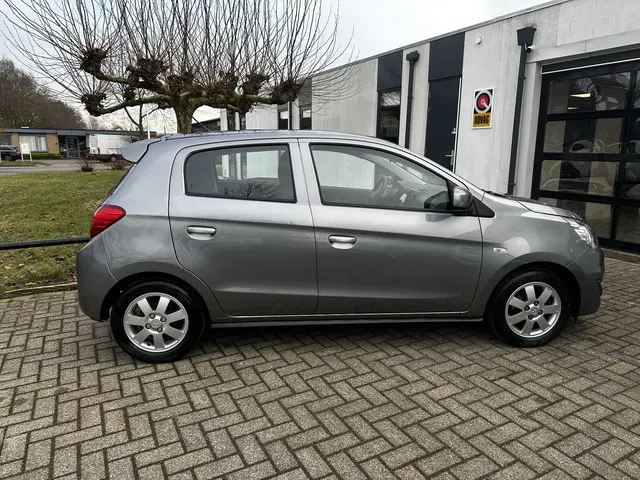 Mitsubishi Space Star 1.0 Cool+ 2017 Benzine 8