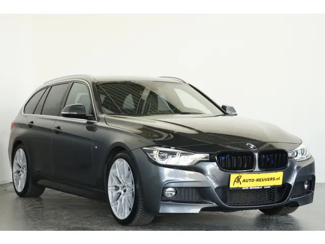 BMW 3 Serie Touring 320i M-Sport 184pk 2017 Benzine 4