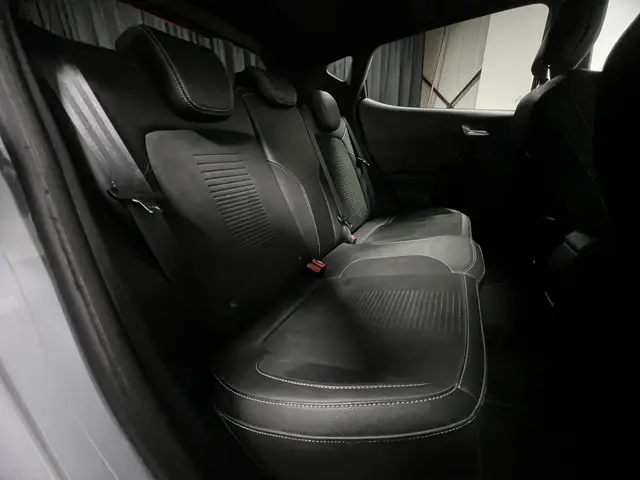 Ford Fiesta 1.5 EcoBoost ST-3 2020 Benzine 39