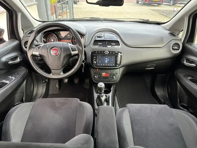 Fiat Punto Evo 0.9 TwinAir Lounge 2015 Benzine 18