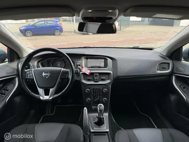 Volvo V40 1.6 D2 Summum EXPORTPRIJS 2013 Diesel 10