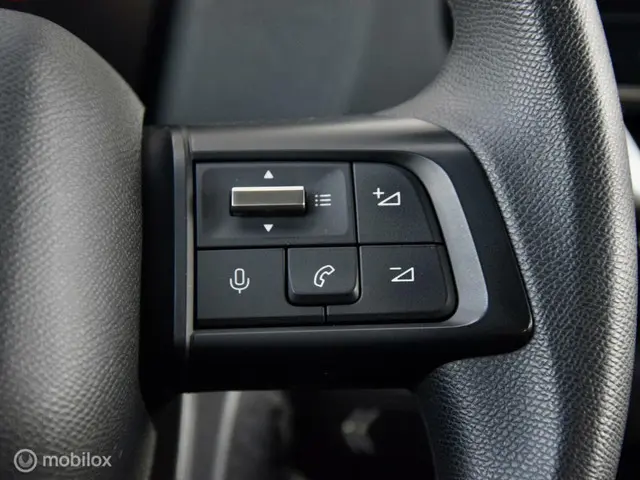 Citroën C4 100pk Feel | Airco | Navi | 2021 Benzine 23