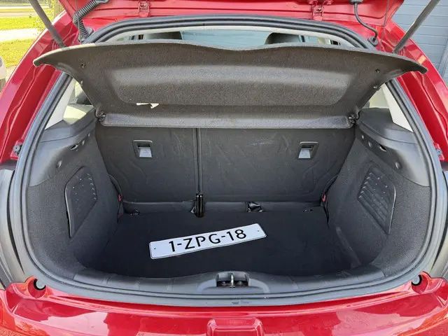 Citroën C3 1.2 PureTech Collection 2015 Benzine 23