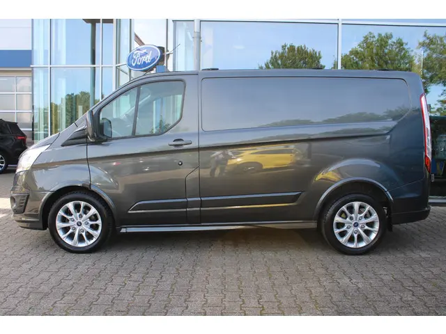 Ford Transit Custom 2