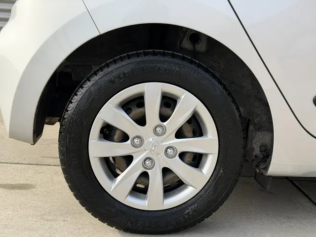 Hyundai i10 1.0i i-Motion 2017 Benzine 18