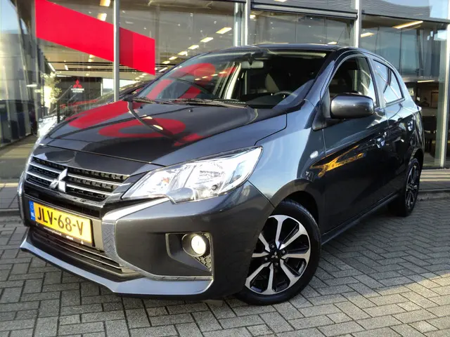 Mitsubishi Space Star 2