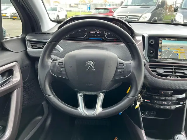Peugeot 2008 1.2 PureTech Style 2015 Benzine 15