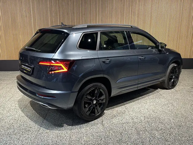 Škoda Karoq 1.5 TSI ACT Sportline Business 2020 Benzine 28