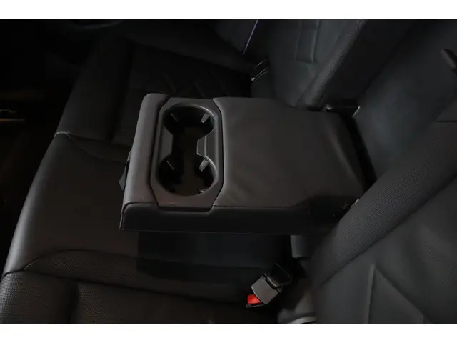 BMW i5 M60 xDrive 84 kWh 2024 Elektrisch 35