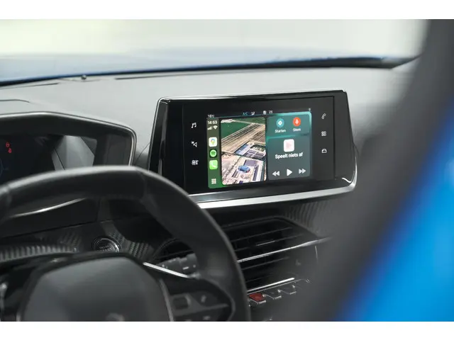 Peugeot 2008 PureTech 130 Allure 2020 Benzine 57