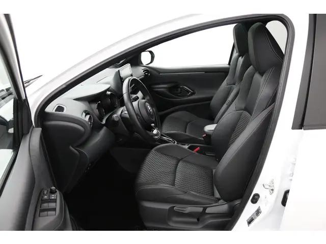 Toyota Yaris 1.5 Hybrid Executive 2021 Hybride Benzine 17