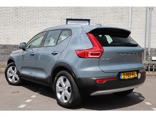 Volvo XC40 2.0 B4 Momentum Business 2022 Benzine 5