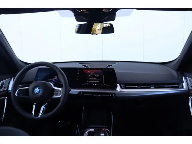 BMW iX1 eDrive20 67 kWh 2025 Elektrisch 17