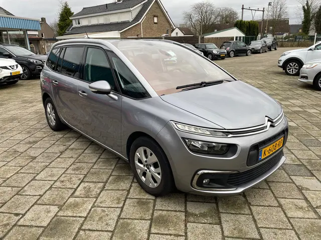 Citroën Grand C4 Picasso 1.2 PureTech Live 2018 Benzine 4
