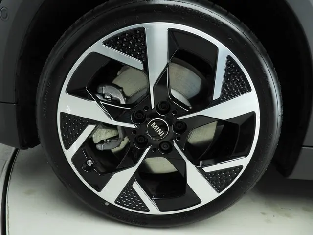 MINI 5-Deurs Cooper S 2025 Benzine 41