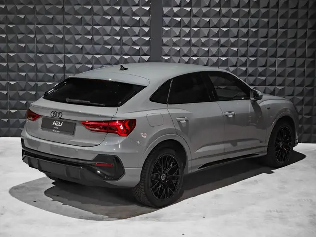 Audi Q3 Sportback 35 TFSI S Edition 2021 Benzine 40