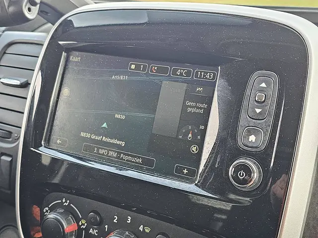 Opel Vivaro 1.6 2019 Diesel 11