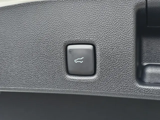 Ford Kuga 2.5 PHEV ST-Line X 2025 Hybride Benzine 14