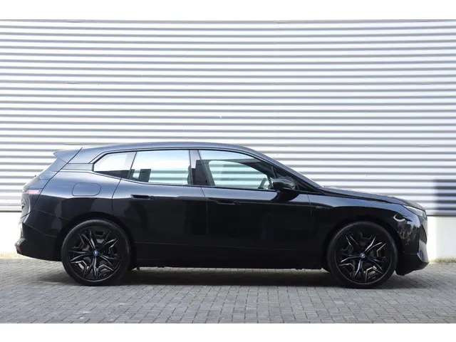 BMW iX M60 2023 Elektrisch 5